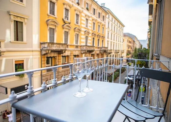 Porta Venezia - Design Suite Con Balcone - 55Mq