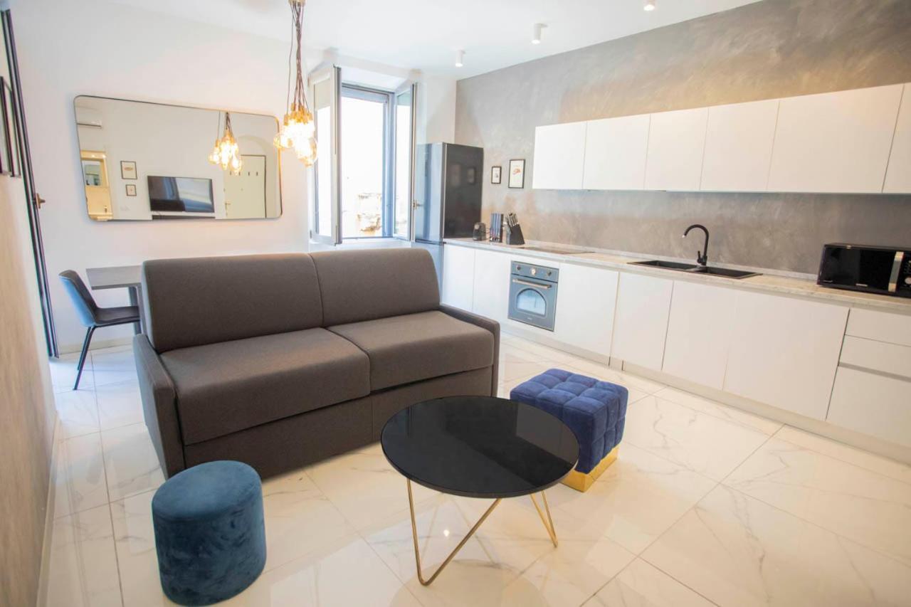 Apartment Porta Venezia - Design Con Balcone - 55mq *